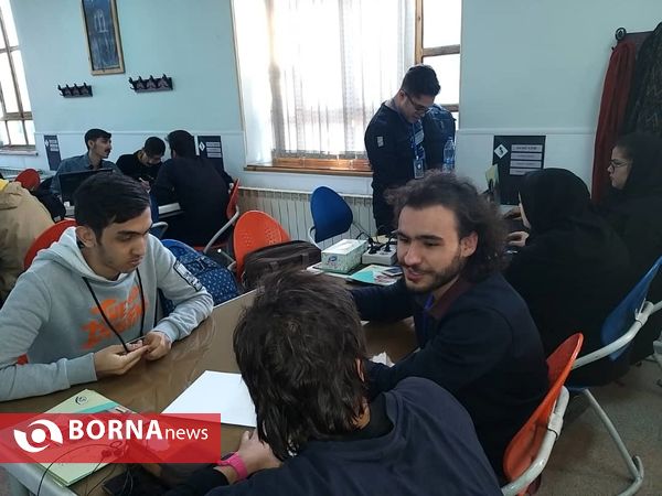 رقابت طراحان بازى جوان در رويداد هكاتون تبريز