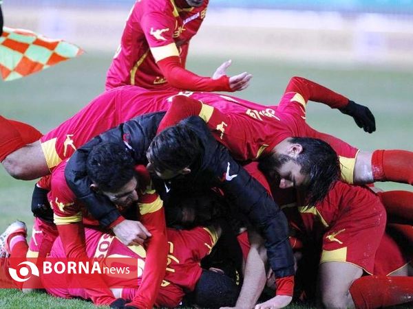 دیدار تیم های نفت تهران - استقلال تهران