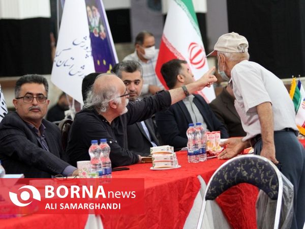 میز خدمت جهادی در مصلی رشت