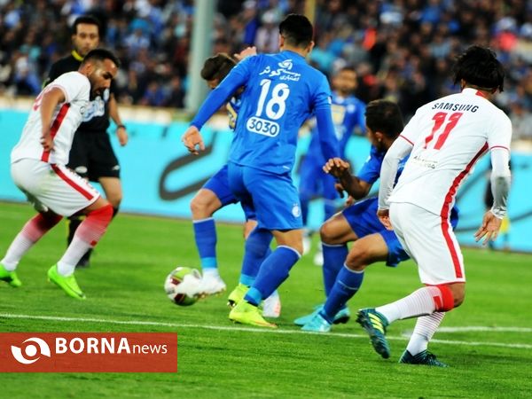 دیدار تیم های استقلال- نساجی مازندران