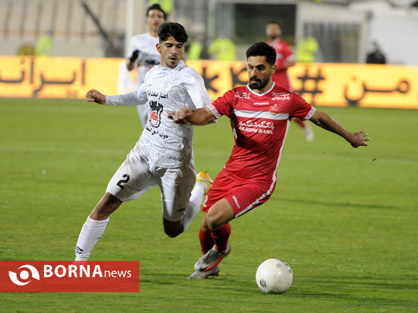 دیدار تیم های فوتبال پرسپولیس - ذوب آهن