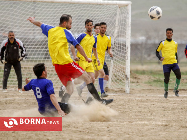 مسابقات فوتبال در روستا