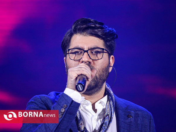 کنسرت ((حامد همایون)) در سی و دومین جشنواره موسیقی فجر
