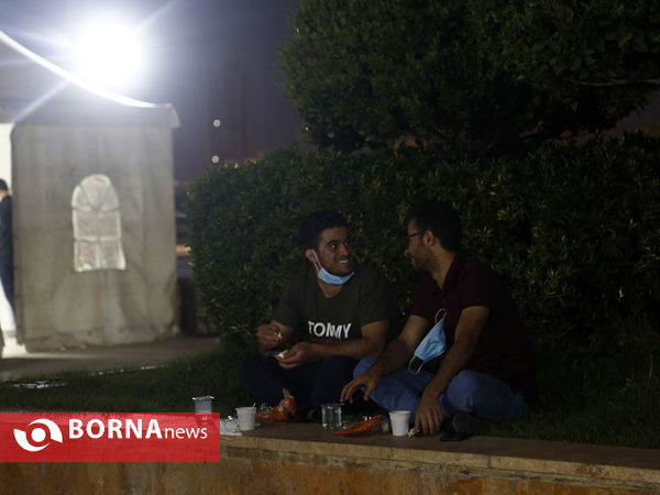 افطاری ساده در برج میلاد