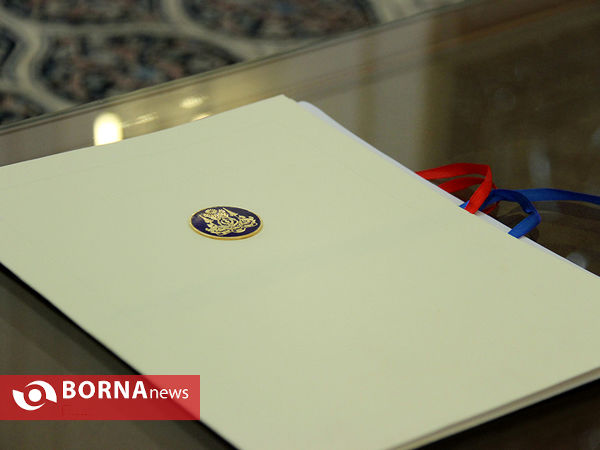 دریافت استوارنامه سفرای اسلوونی و کامبوج