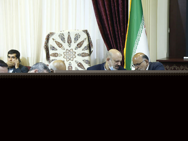 نشست وزیر ورزش و جوانان با جمعی از نمایندگان مجلس