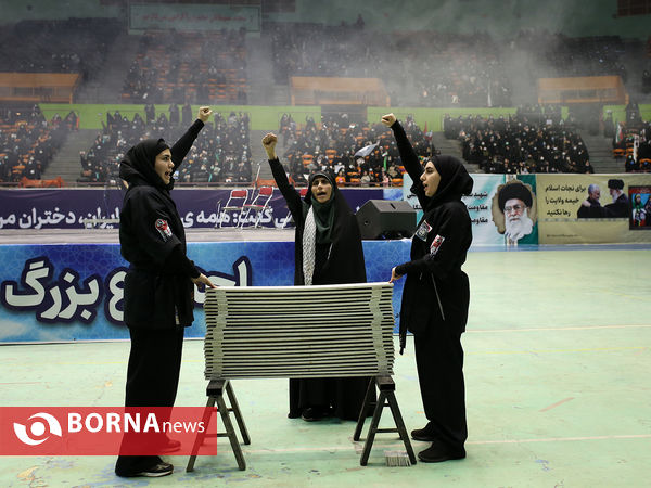 اجتماع دختران حاج قاسم - ورزشگاه ۱۲هزار نفری آزادی