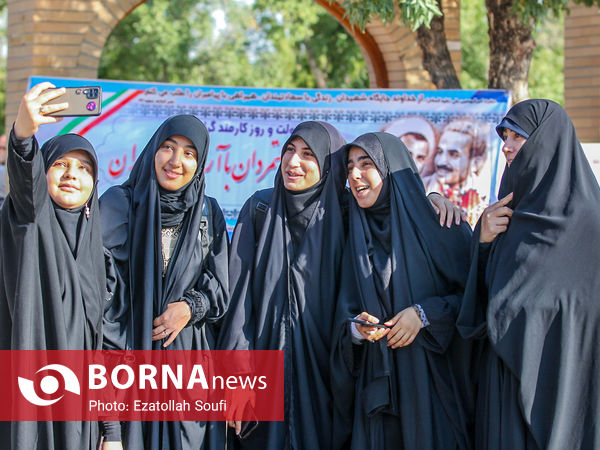 بدرقه زائران اربعین در اراک 