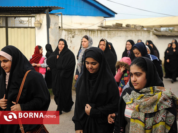 همایش پیاده روی خانوادگی در روستای وازیک مازندران