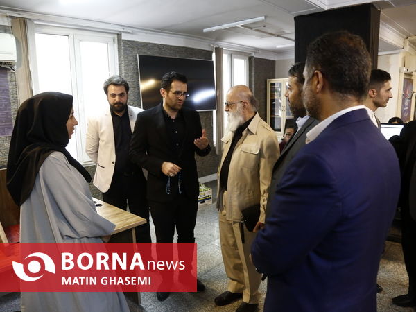 حضور مهدی چمران در خبرگزاری برنا