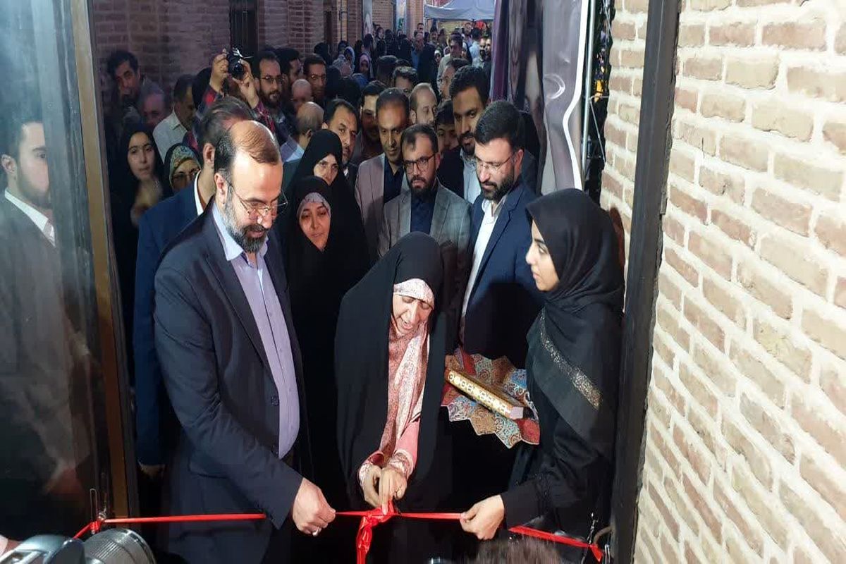 اولین رویداد و نمایشگاه بزرگ مد و لباس در قزوین گشایش یافت