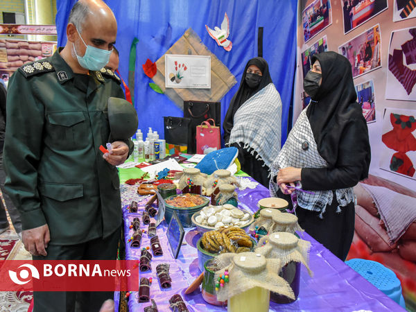 نمایشگاه رهپویان ولایت