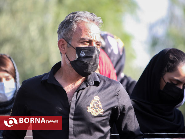 جشن تولد مرحوم علی انصاریان بر سر مزارش