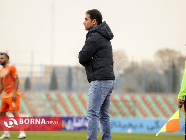 دیدار تیم های فوتبال پیکان - سایپا