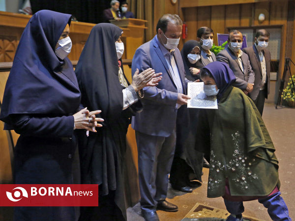 مراسم تجلیل از بانوان قهرمان مربیان ، داوران بین‌المللی استان فارس