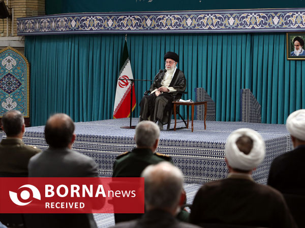 دیدار دست‌اندرکاران برگزاری کنگره شهدای استان قم با مقام معظم رهبری