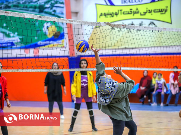 جشنواره کارگری والیبال بانوان استان مرکزی