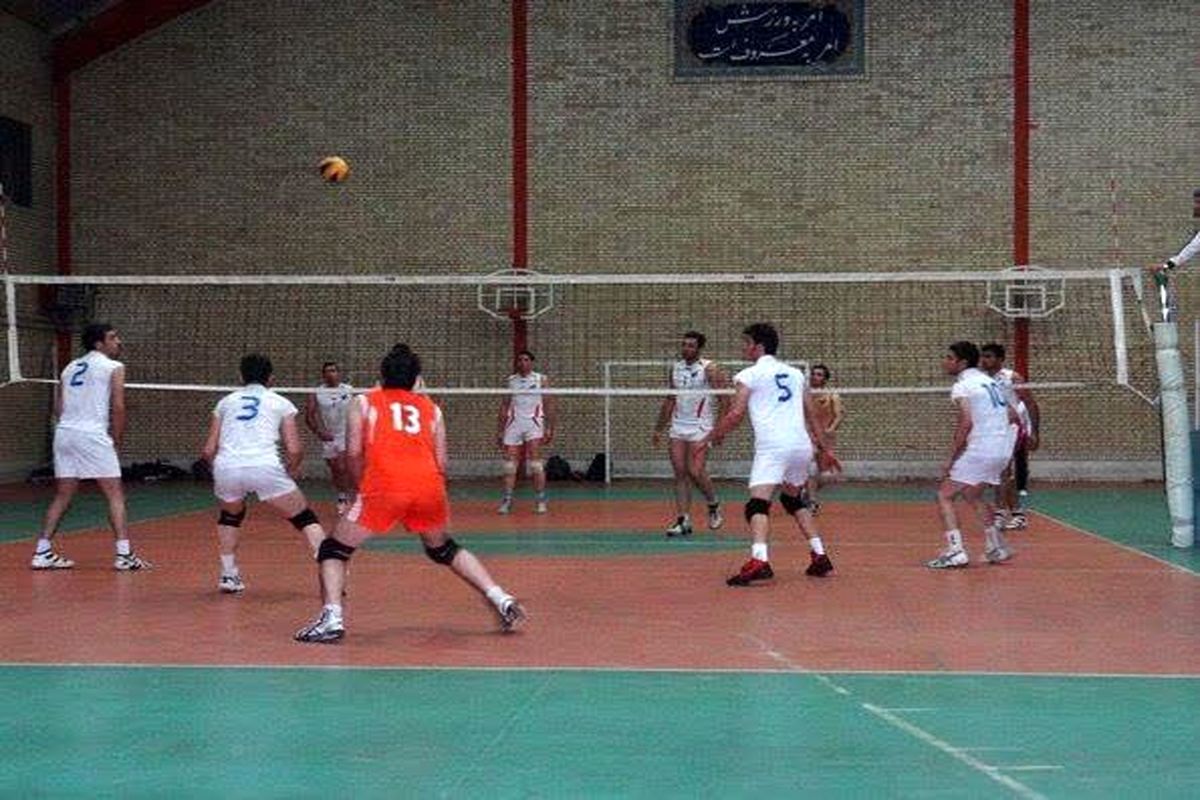 مسابقات والیبال جوانان قزوین در ایستگاه نیمه نهایی