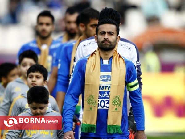 دیدار تیم های فوتبال استقلال- صنعت نفت آبادان