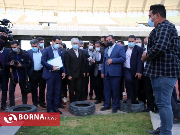 بازدید وزیر ورزش و جوانان از ورزشگاه پارس شیراز