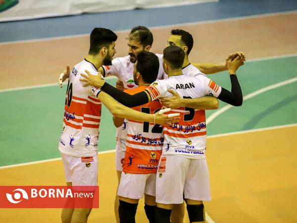 دیدار تیم های والیبال کیهان موتور اراک - آیدانه چالدران