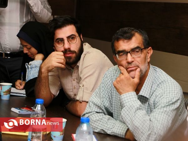 نشست هم اندیشی قائم مقام سازمان منطقه آزاد اروند با فعالان اجتماعی و رسانه ایی با موضوع "آّب"