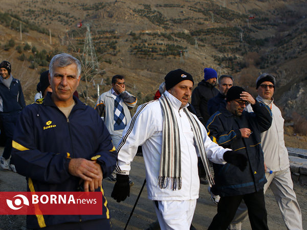 کوهپیمایی کارکنان وزارت ورزش و جوانان با حضور مناف هاشمی