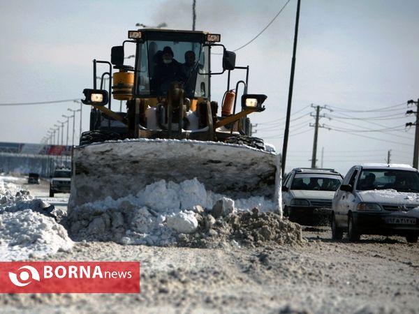 برف در غرب تهران