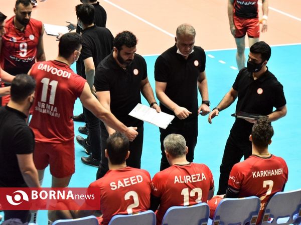 دیدار تیم های والیبال شهرداری ارومیه و آذرباتری ارومیه