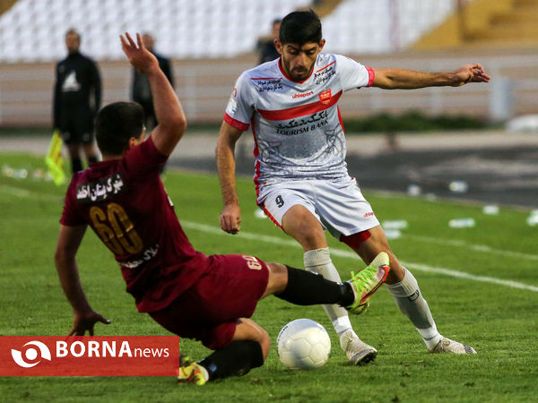 دیدار تیم های پدیده و پرسپولیس