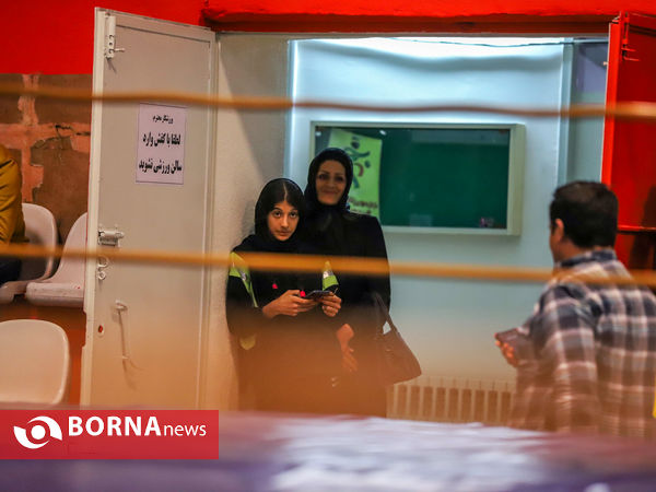 مسابقات بوکس قهرمانی بزرگسالان استان مرکزی