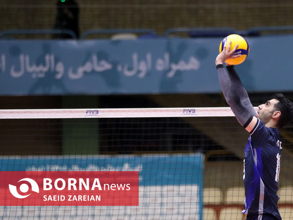 دیدار تیم های والیبال پیکان تهران - پاس تهران