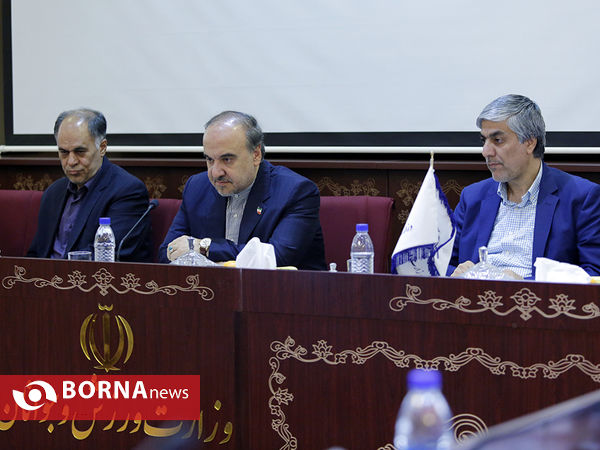 جلسه روسای فدراسیون های ورزشی با وزیر ورزش و جوانان