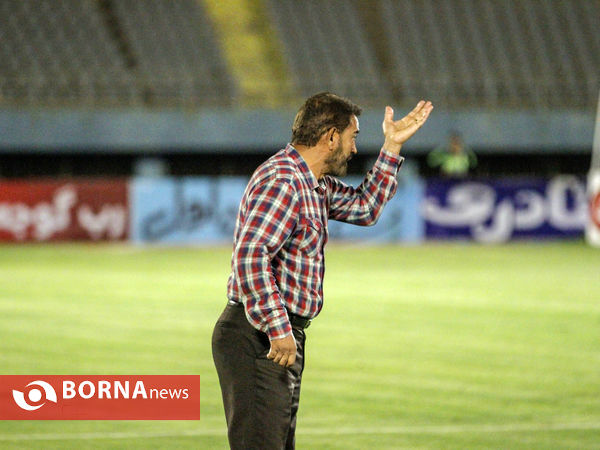 دیدار تیم های فوتبال آلومینیوم اراک-تراکتور سازی تبریز