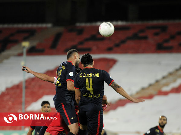 دیدار تیم های فوتبال پرسپولیس - نساجی