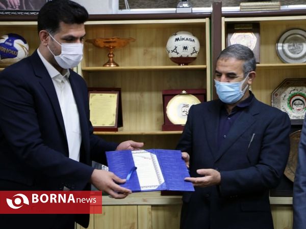 دیدار دکتر حسین کلانتری، استاندار کهگیلویه و بویراحمد و هیات همراه در دفتر علیرضا پاکدل، رئیس فدراسیون هندبال کشور