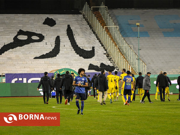دیدار تیم های فوتبال  استقلال - نود ارومیه