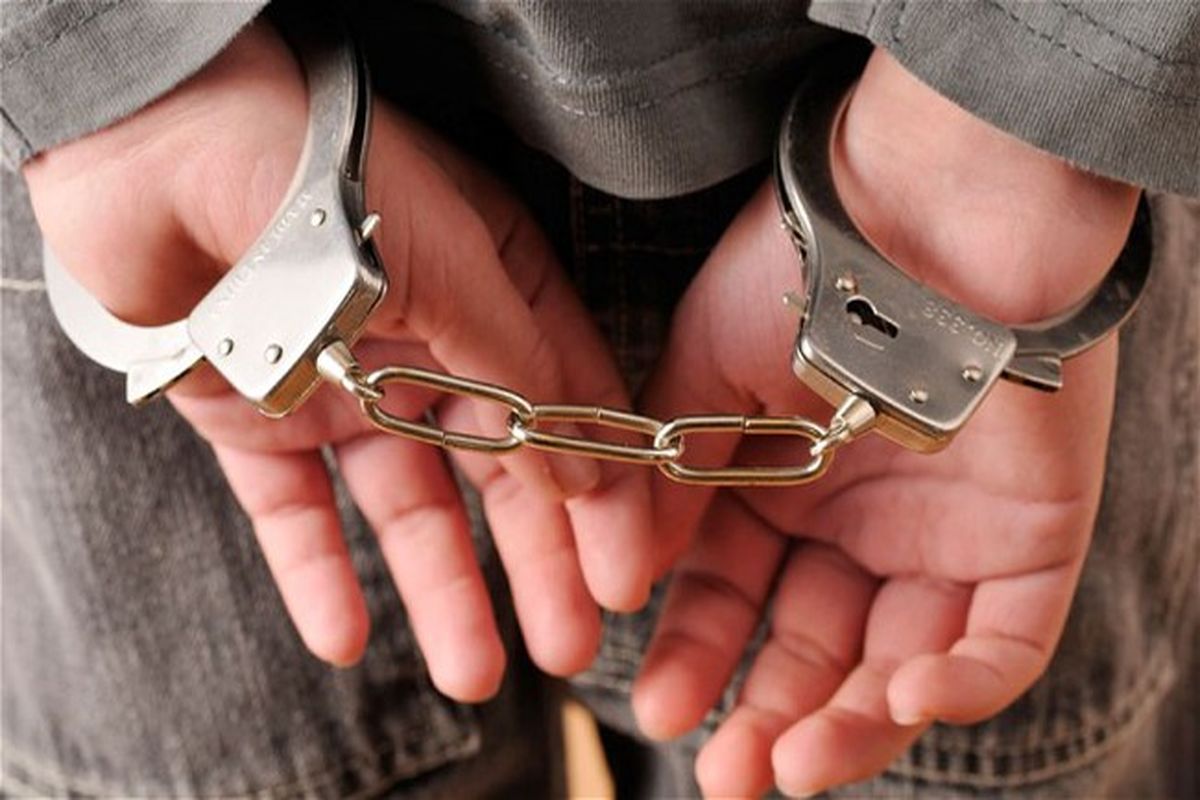 دستگیری شرور و قاچاقچی مسلح در کهنوج 