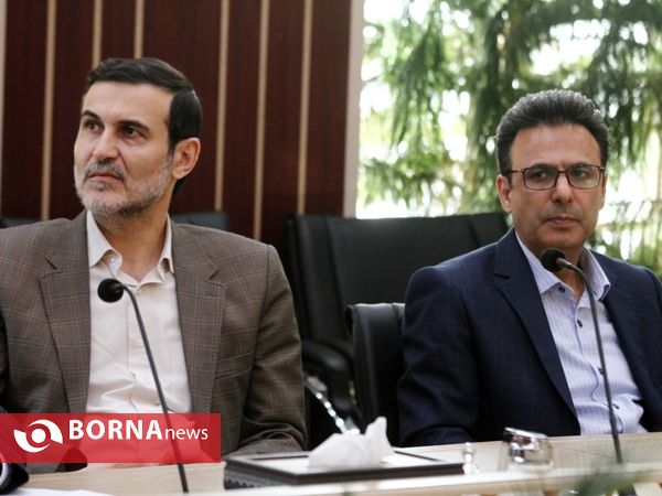 نشست مجمع نمایندگان تهران با استاندار