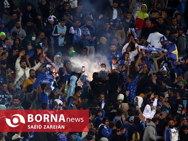 دیدار تیم های استقلال تهران - ذوب آهن اصفهان