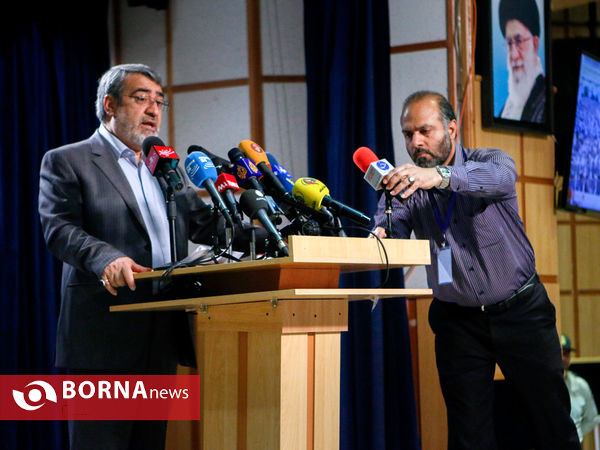 نشست خبری وزیر کشور در ستاد انتخابات کشور