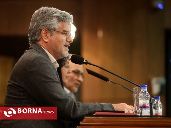 همایش طرح مطالبات نسل جوان با حضور عارف