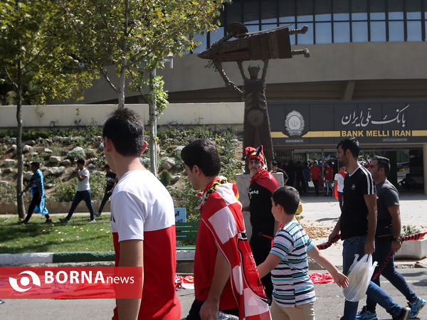 استادیوم آزادی تهران پیش از دربی ۹۰