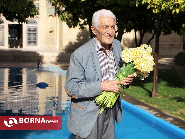 آیین افتتاحیه ششمین جشنواره بین المللی شعر انقلاب در حافظیه شیراز