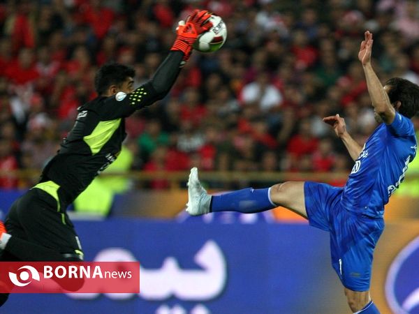 دربی ۸۵،پرسپولیس ۰۱-استقلال ۰