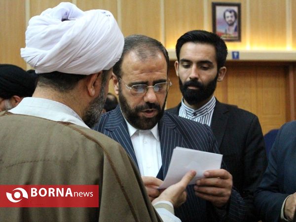 نشست  علماء و روحانیون استان گیلان با معاون پارلمانی رئیس جمهور