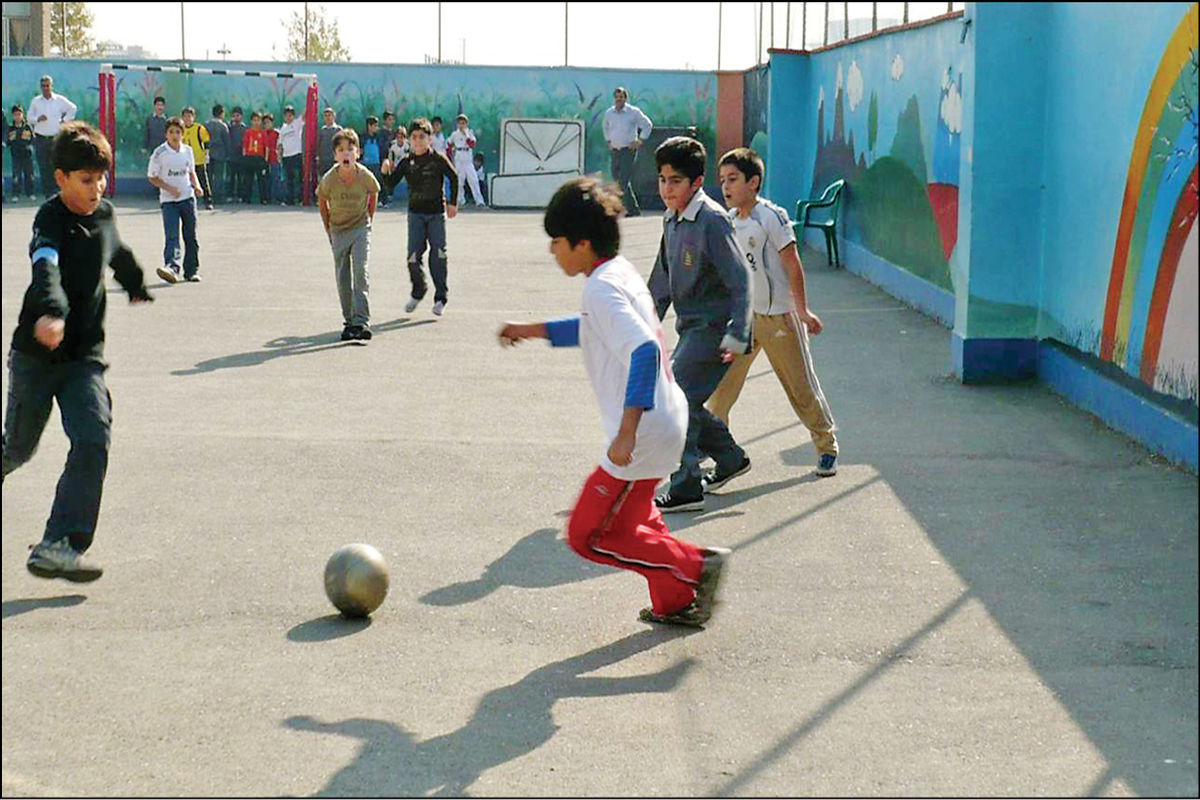 ستاری فرد: هزار و 180 فضای ورزشی در مدارس ایجاد شده است