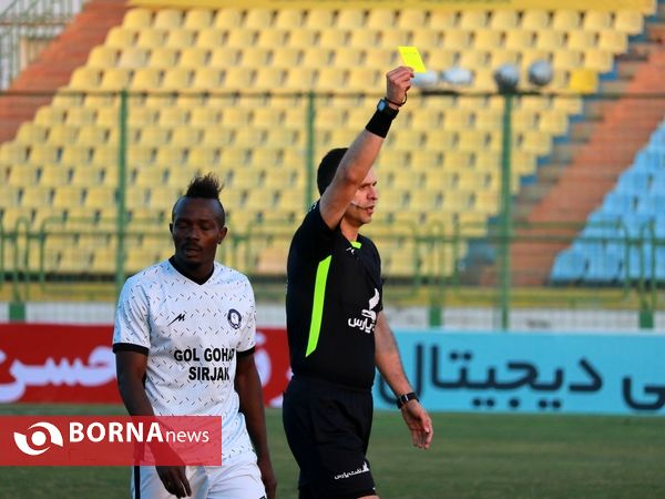 دیدار تیم های صنعت نفت - گل گهر