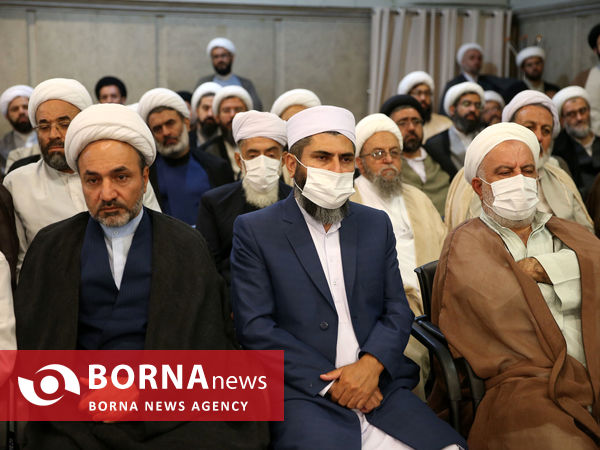 دیدار جمعی از روحانیون، مبلغان و اساتید حوزه‌های علمیه کشور با مقام معظم رهبری