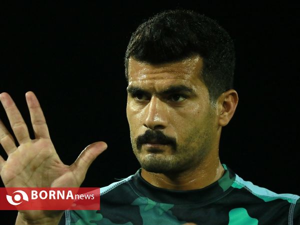 حاشیه دیدار تیم های فوتبال صنعت نفت و آلومینیوم